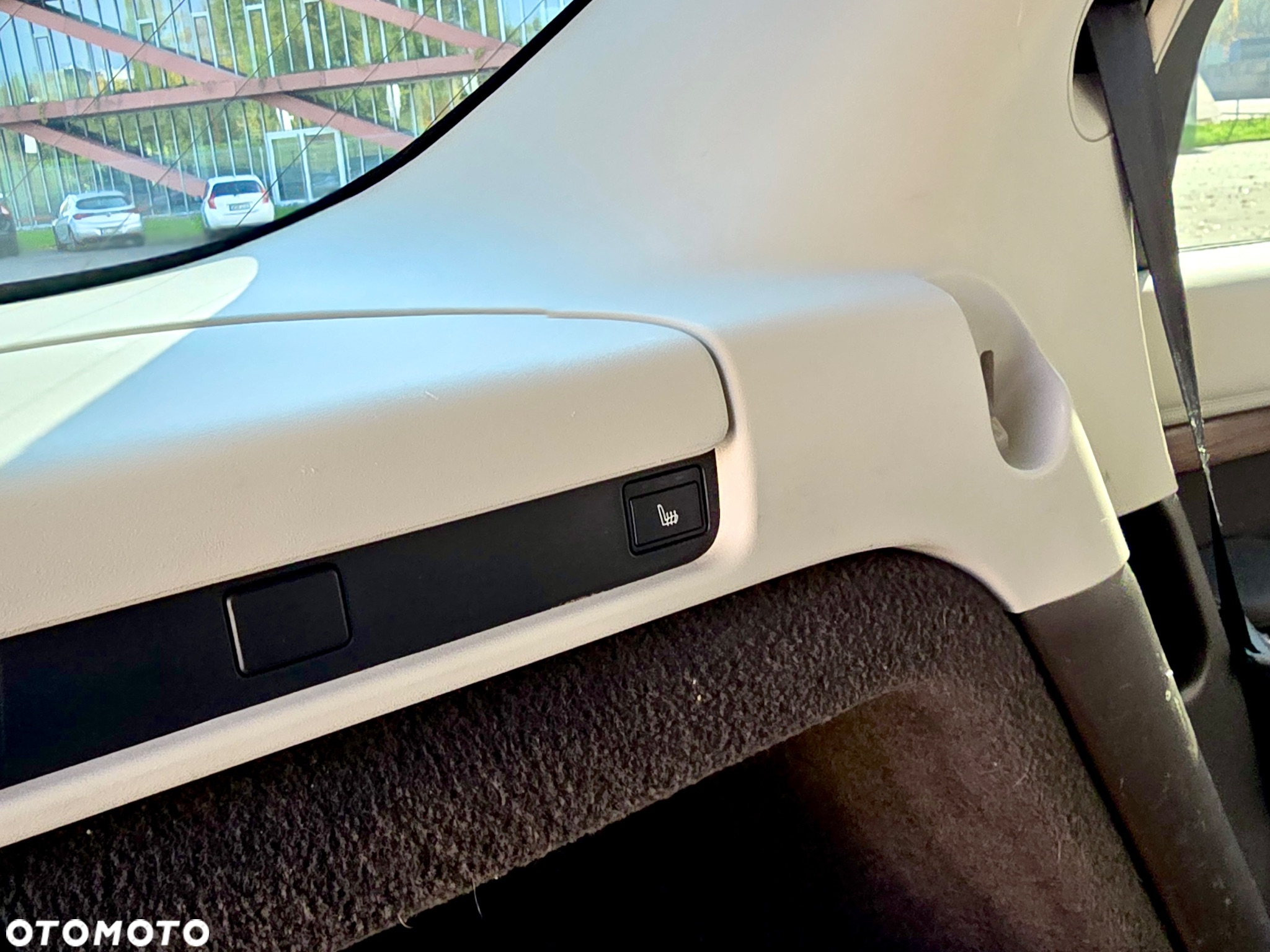 Land Rover Discovery V 2.0 SD4 HSE - 28