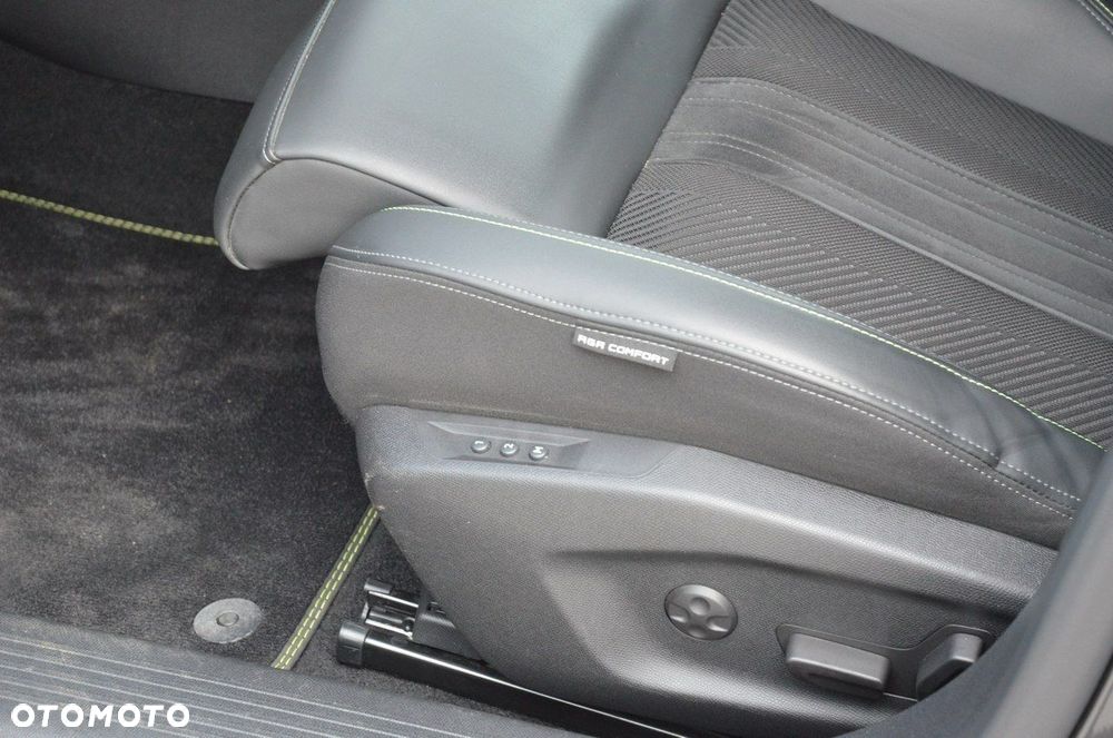 Peugeot 408 1.6 Plug-In Hybrid 225 GT EAT8 - 37