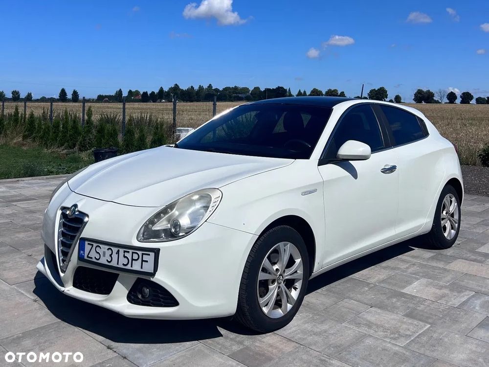 Alfa Romeo Giulietta 1.6 JTDM Distinctive - 1