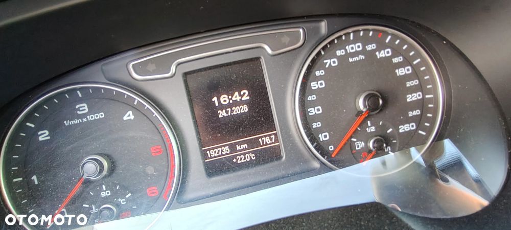 Audi Q3 2.0 TDI - 8