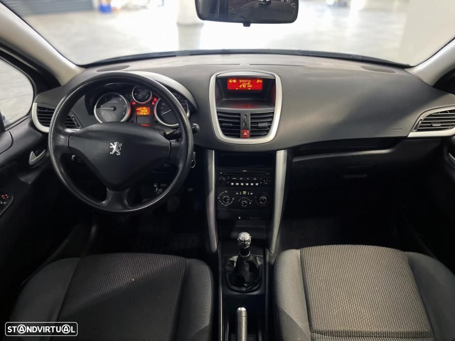 Peugeot 207 SW 1.6 HDi Active - 16