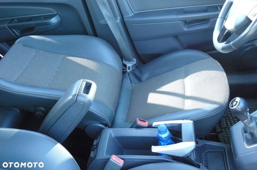Opel Zafira - 19