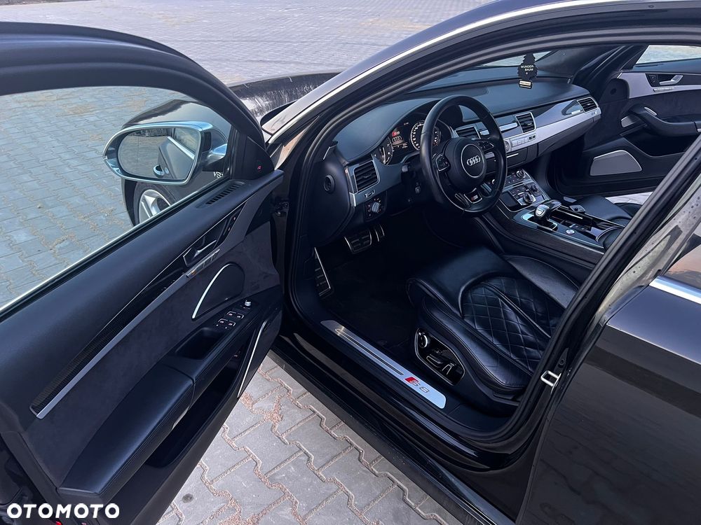 Audi S8 - 17
