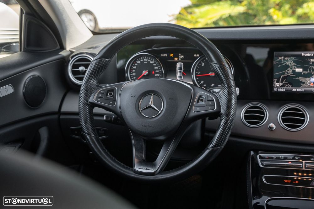 Mercedes-Benz E 220 d AMG - 12