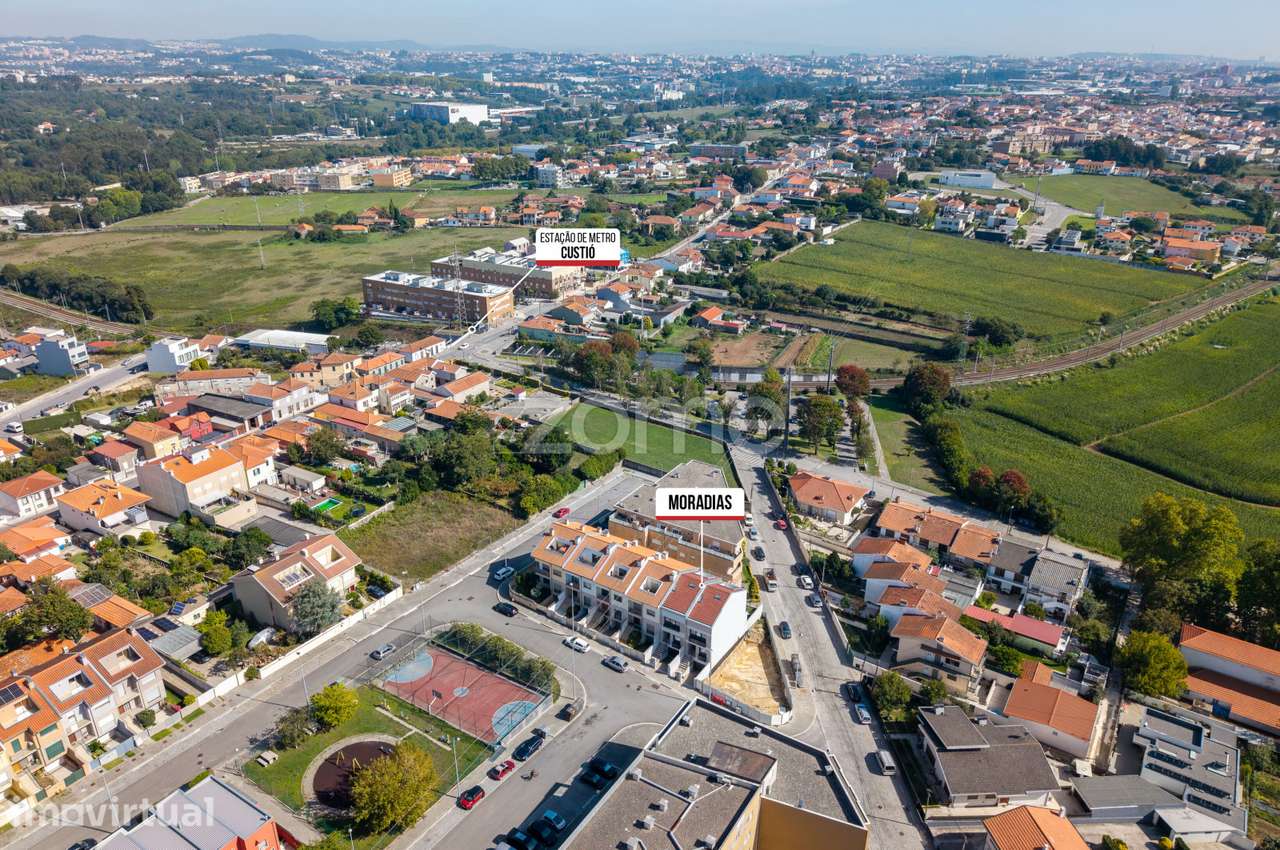Moradia T3 de luxo, de construção nova, em Custió, Leça do Balio. - Grande imagem: 2/44