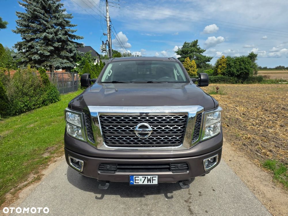 Nissan Titan - 7