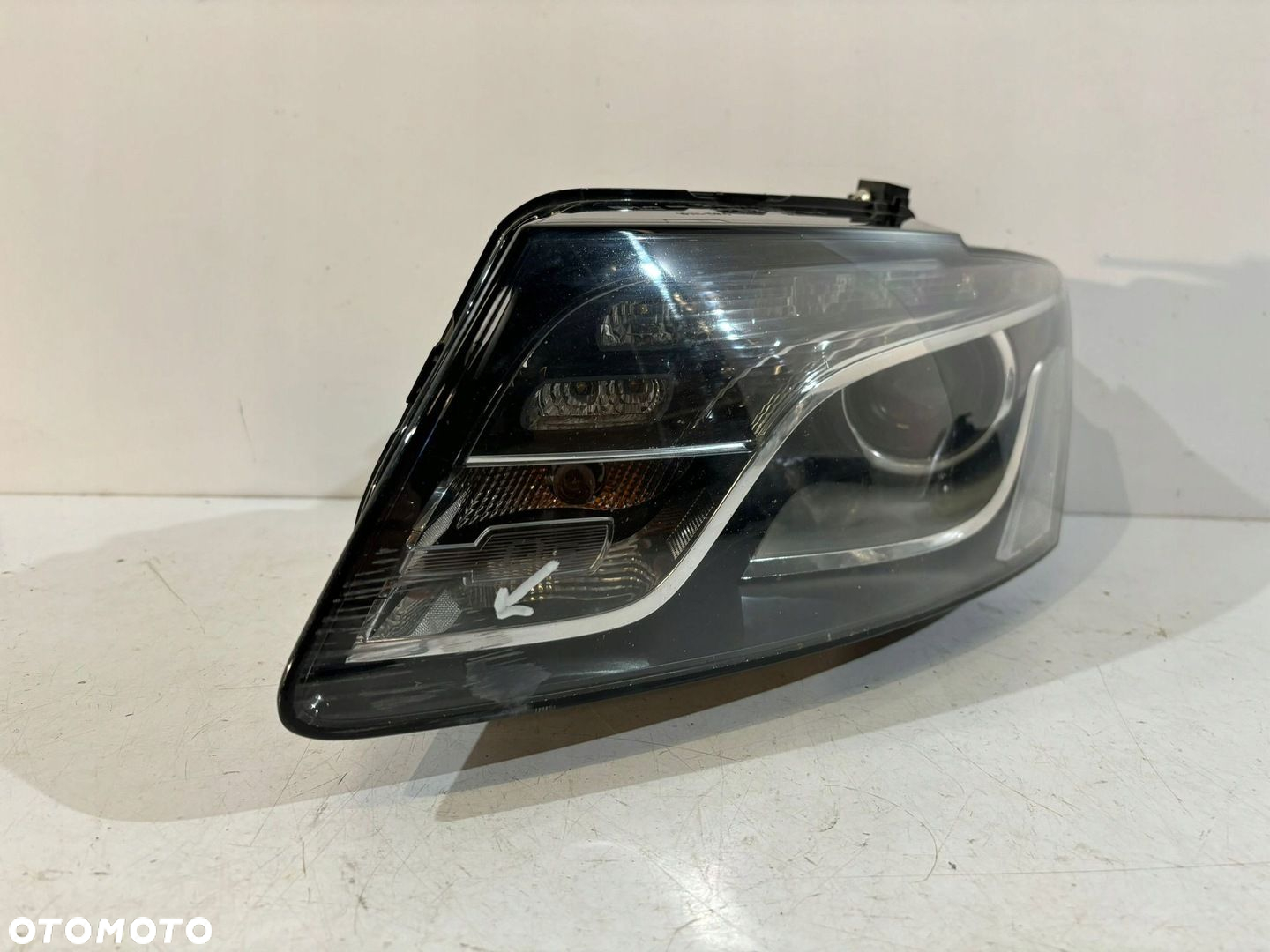 AUDI Q5 8R Lampa przednia Xenon L - 14840 - 3
