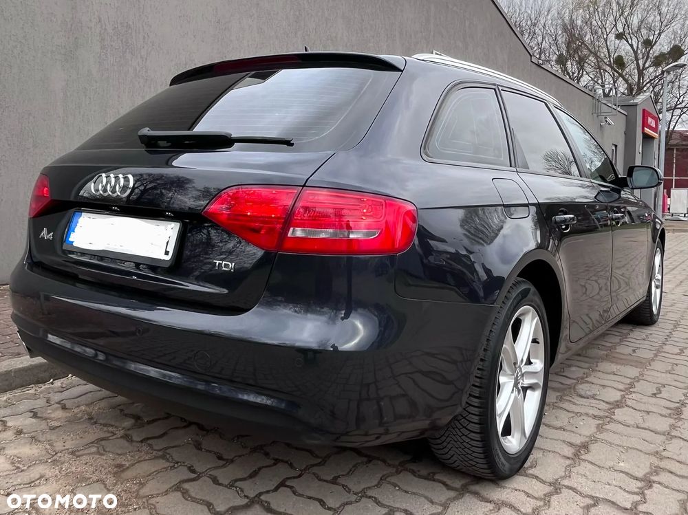 Audi A4 Avant 2.0 TDI DPF multitronic S line Sportpaket - 24