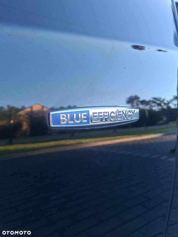Mercedes-Benz Klasa E 300 CDI BlueEff - 17