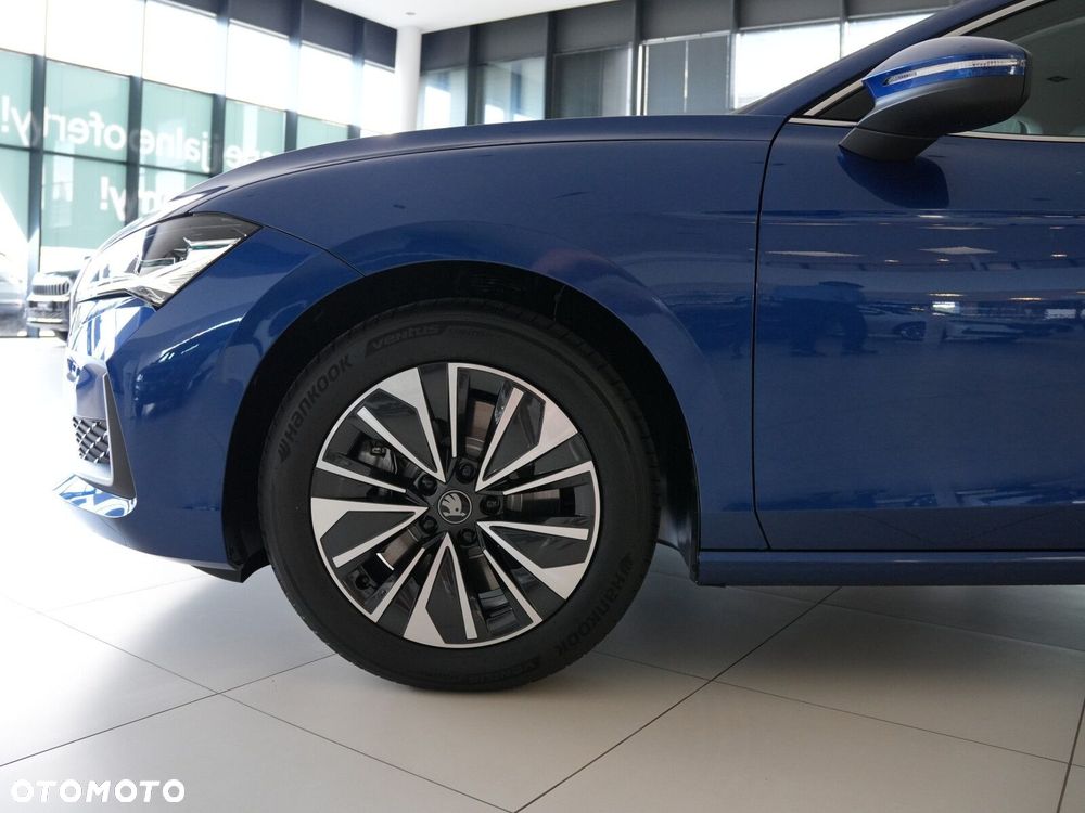 Skoda Superb 2.0 TDI SCR 4x4 Drive DSG - 9