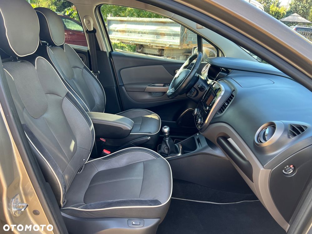 Renault Captur - 19