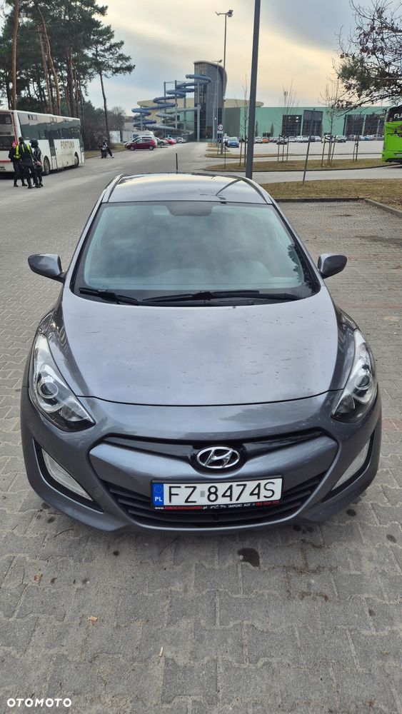 Hyundai i30 1.4 Classic + - 4