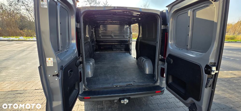 Opel Vivaro B - 32