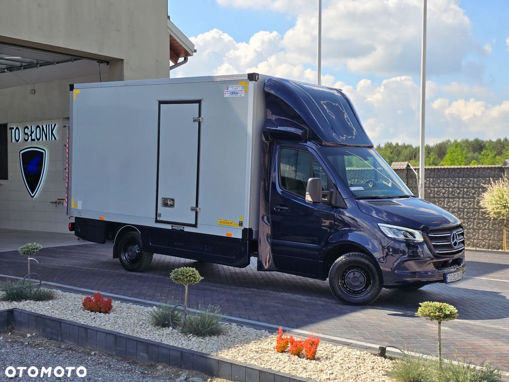 Mercedes-Benz SPRINTER 319 3.0 CDI KONTENER 4,28cmDługi 2,29cmSzero 2,24cmWysok + WINDA 750Kg 42Tyś km SERWIS DO OSTATNIEGO Km ASO MERCEDES-BENZ SALON PL STAN NOWY NOWY NOWY FABRYCZNA GWARANCJA - 2