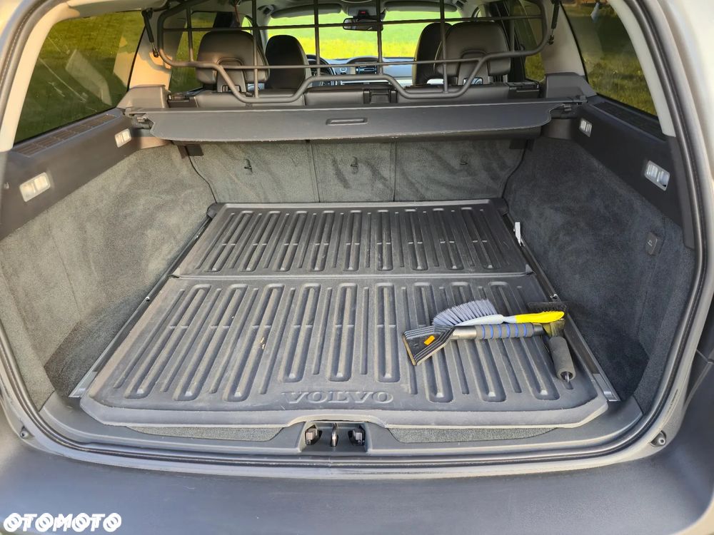 Volvo XC 70 D5 AWD Dynamic Summum - 9