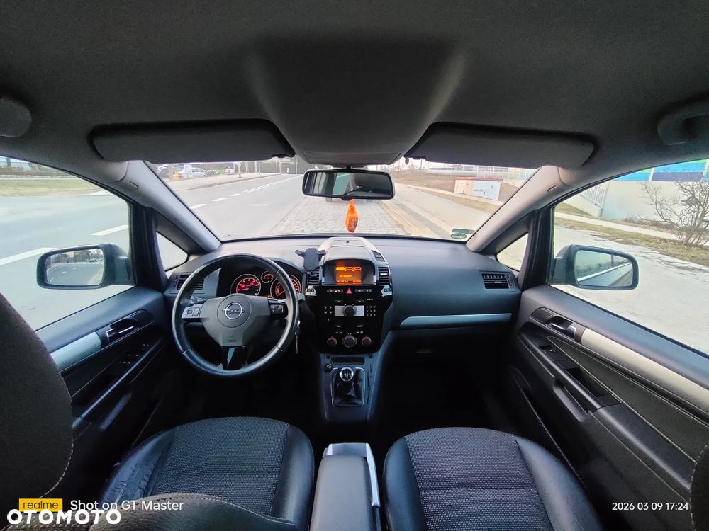 Opel Zafira 1.8 - 17