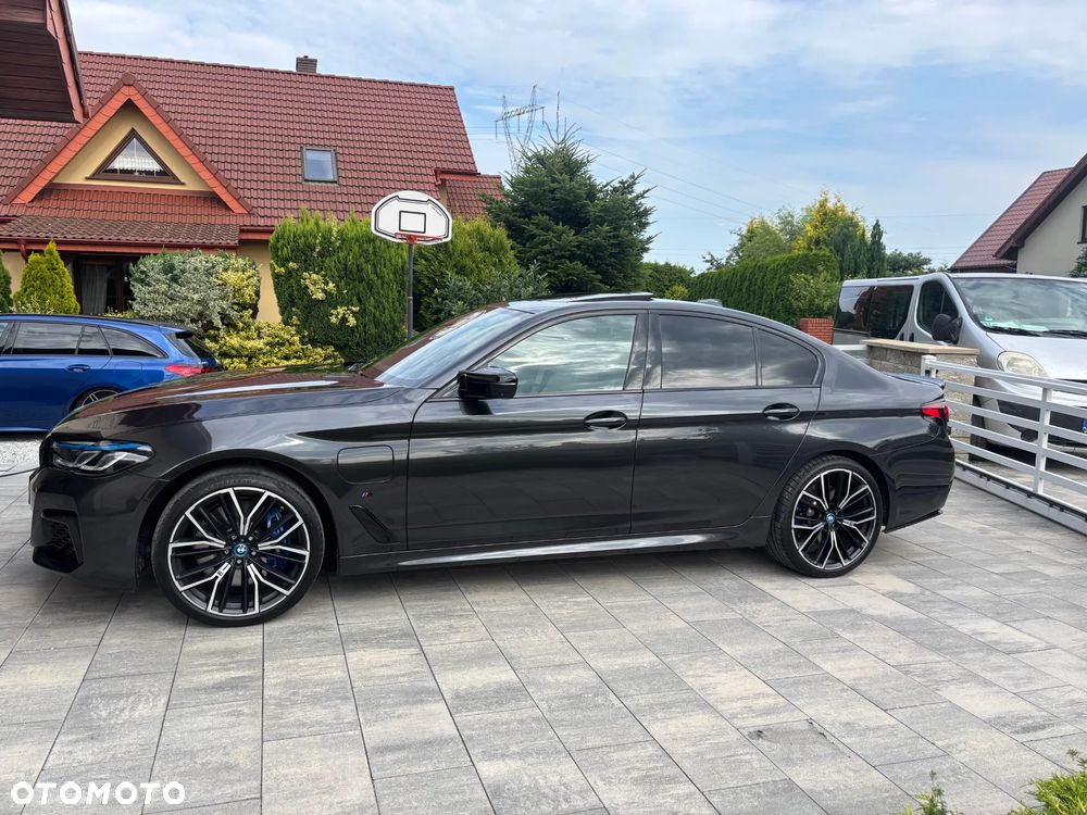 BMW Seria 5 545e xDrive M Sport sport - 7