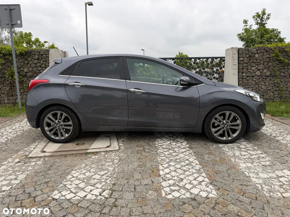 Hyundai i30 1.6 CRDi Premium DCT - 10