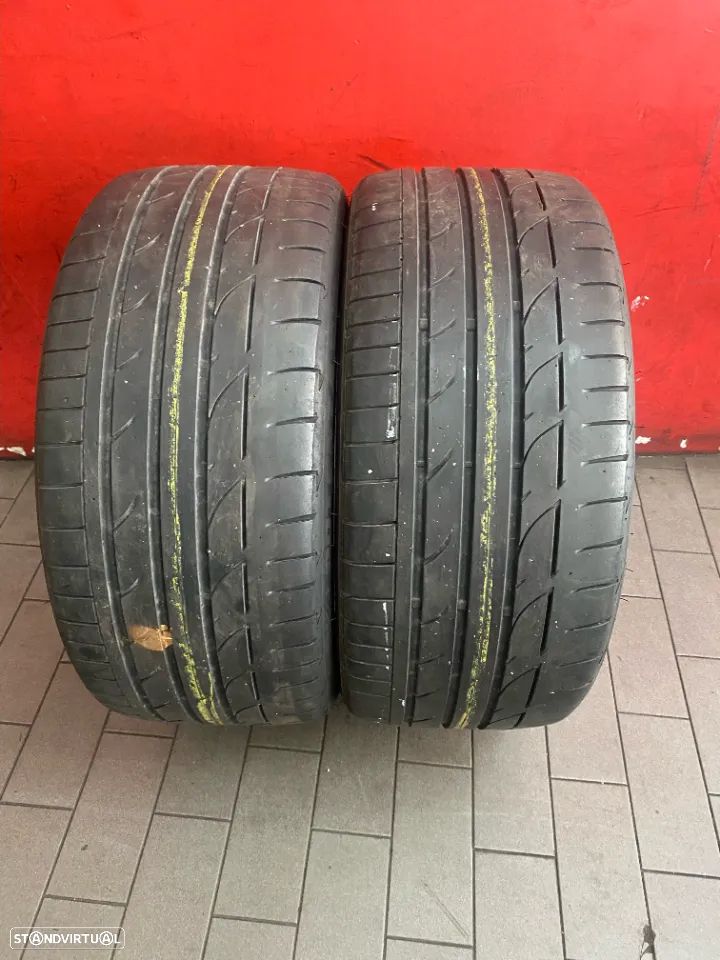 Pneus 255/35/19 Bridgestone Potenza S001 RFT* 92Y com mais de 50% de piso - 1