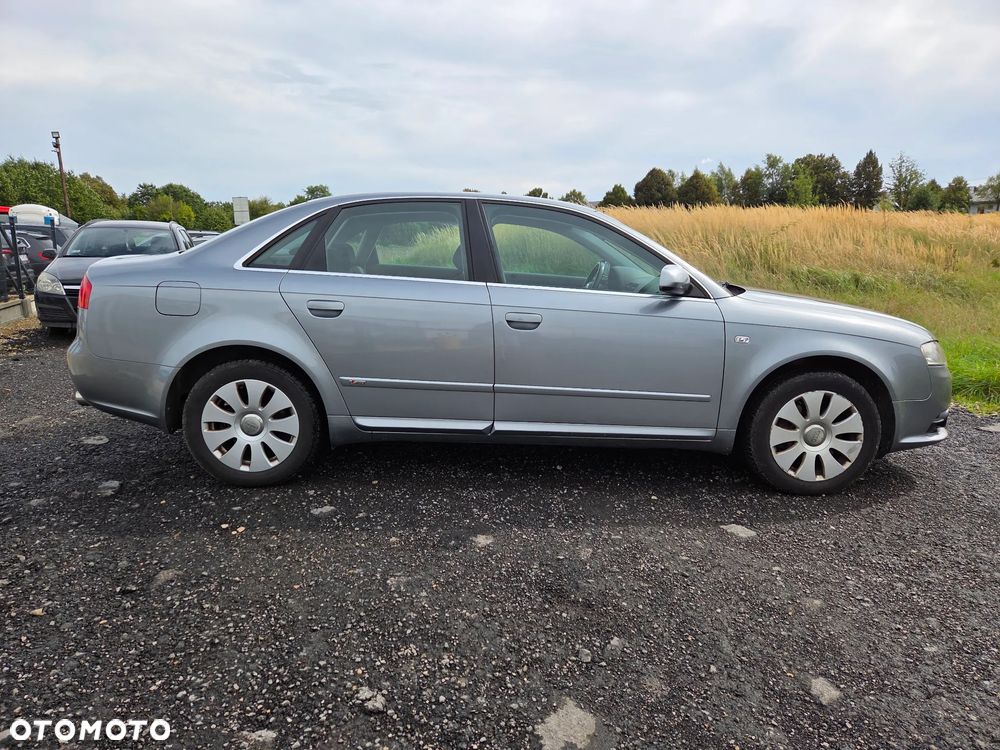 Audi A4 ver-2-0t-fsi-quattro-tiptr - 4