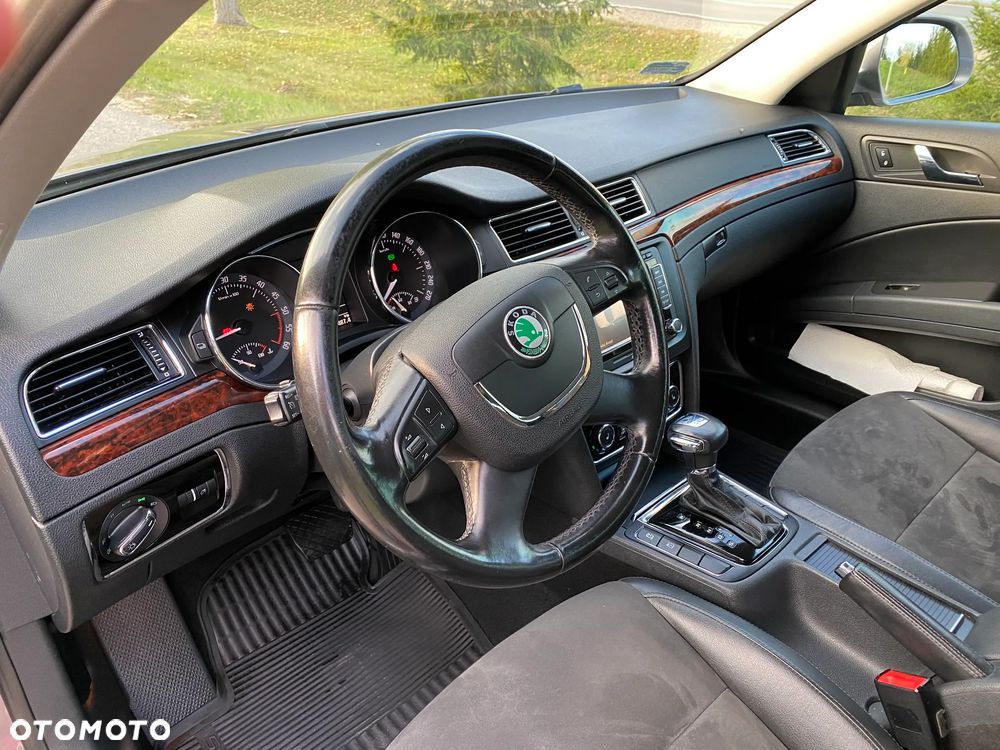 Skoda Superb 2.0 TDI Ambition DSG - 16
