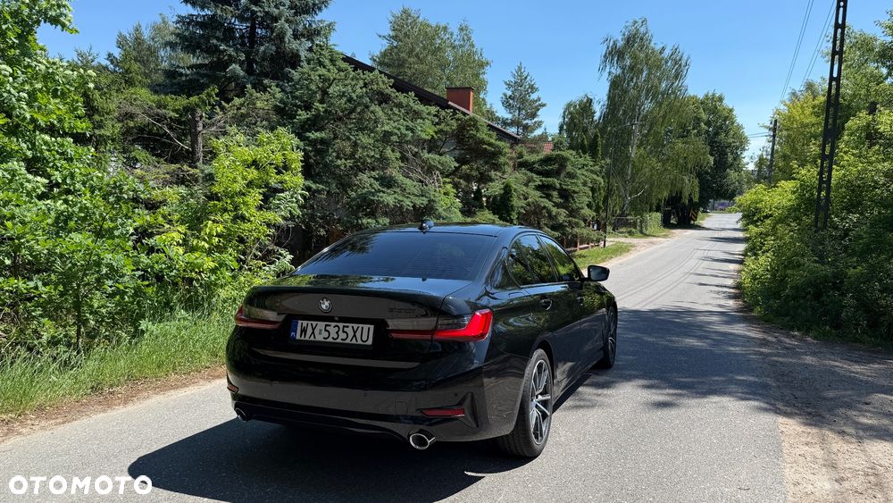 BMW Seria 3 330i Sport Line - 5