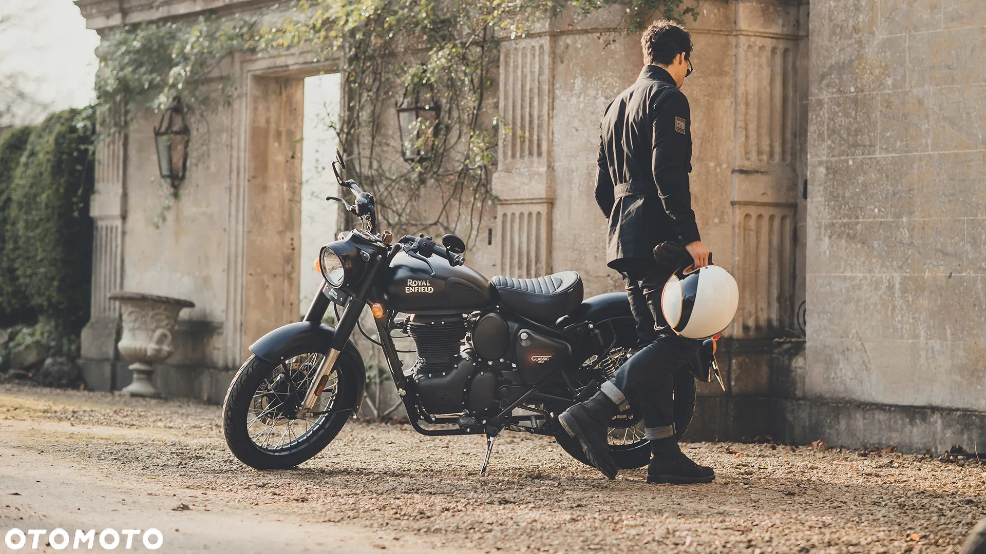 Royal Enfield Classic - 11