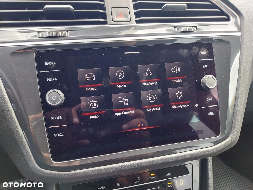 Volkswagen Tiguan - 21