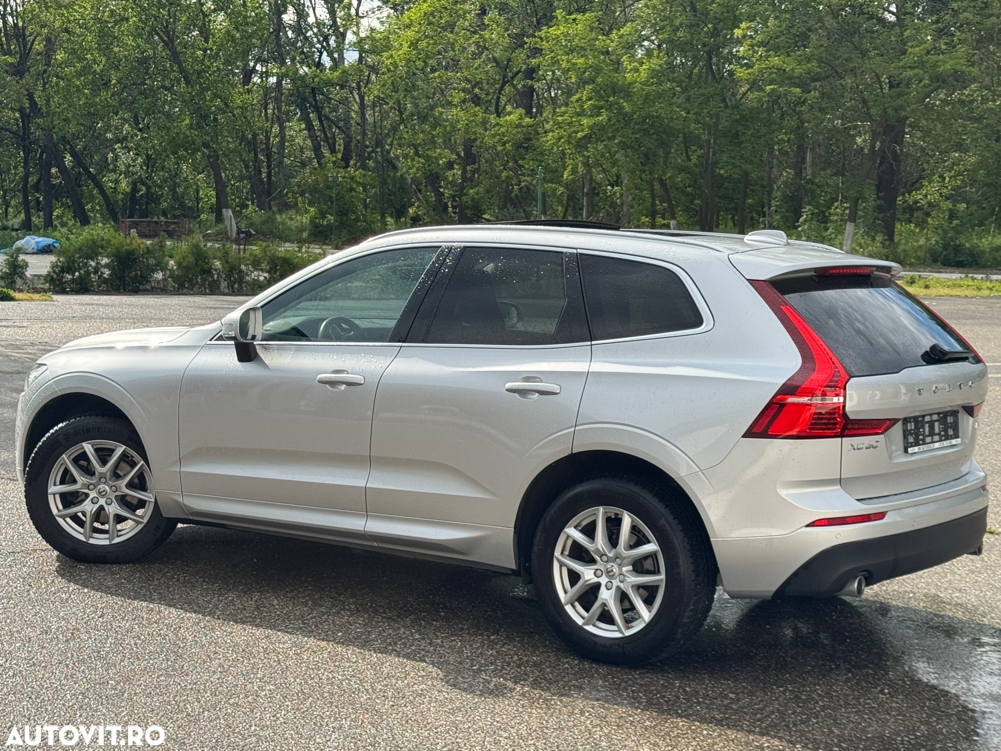 Volvo XC 60 D4 AWD Geartronic Momentum - 11
