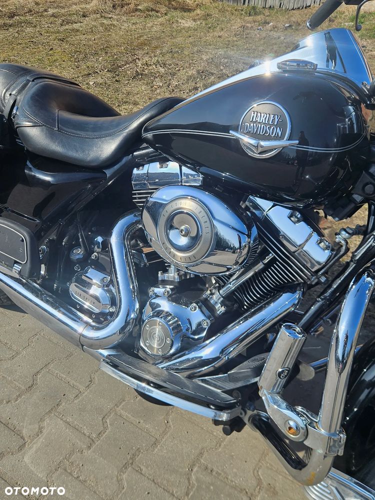 Harley-Davidson Touring Road King - 10