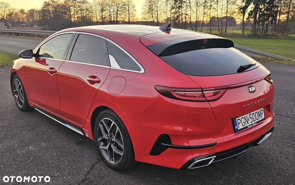 Kia ProCeed 1.4 T-GDI DCT7 OPF GT LINE - 13