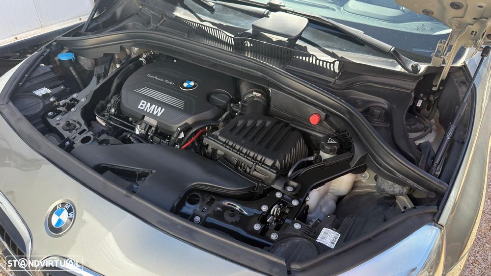 BMW 218 Active Tourer d Line Sport - 29