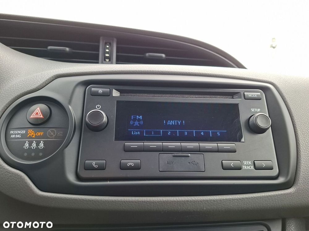 Toyota Yaris 1.0 Active EU6 - 25