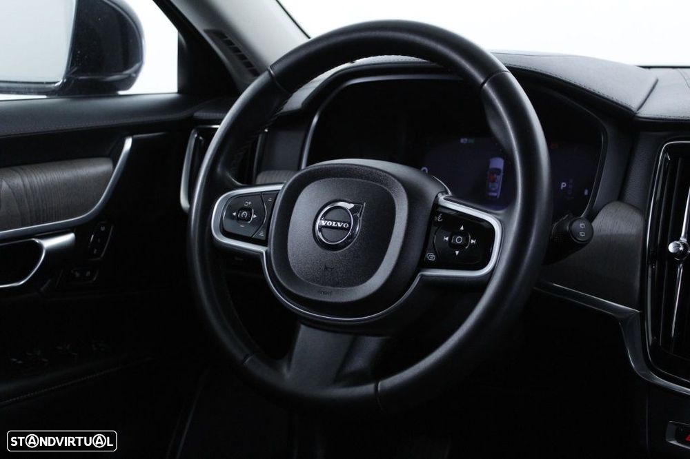 Volvo V90 - 17
