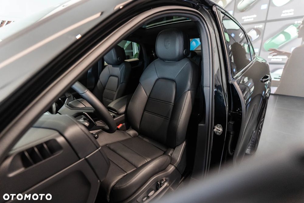 Porsche Cayenne E-Hybrid PHEV - 9