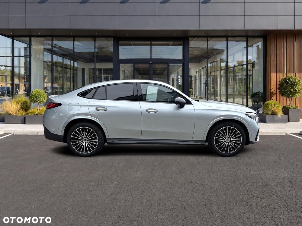 Mercedes-Benz GLC 220 d mHEV 4-Matic AMG Line - 4