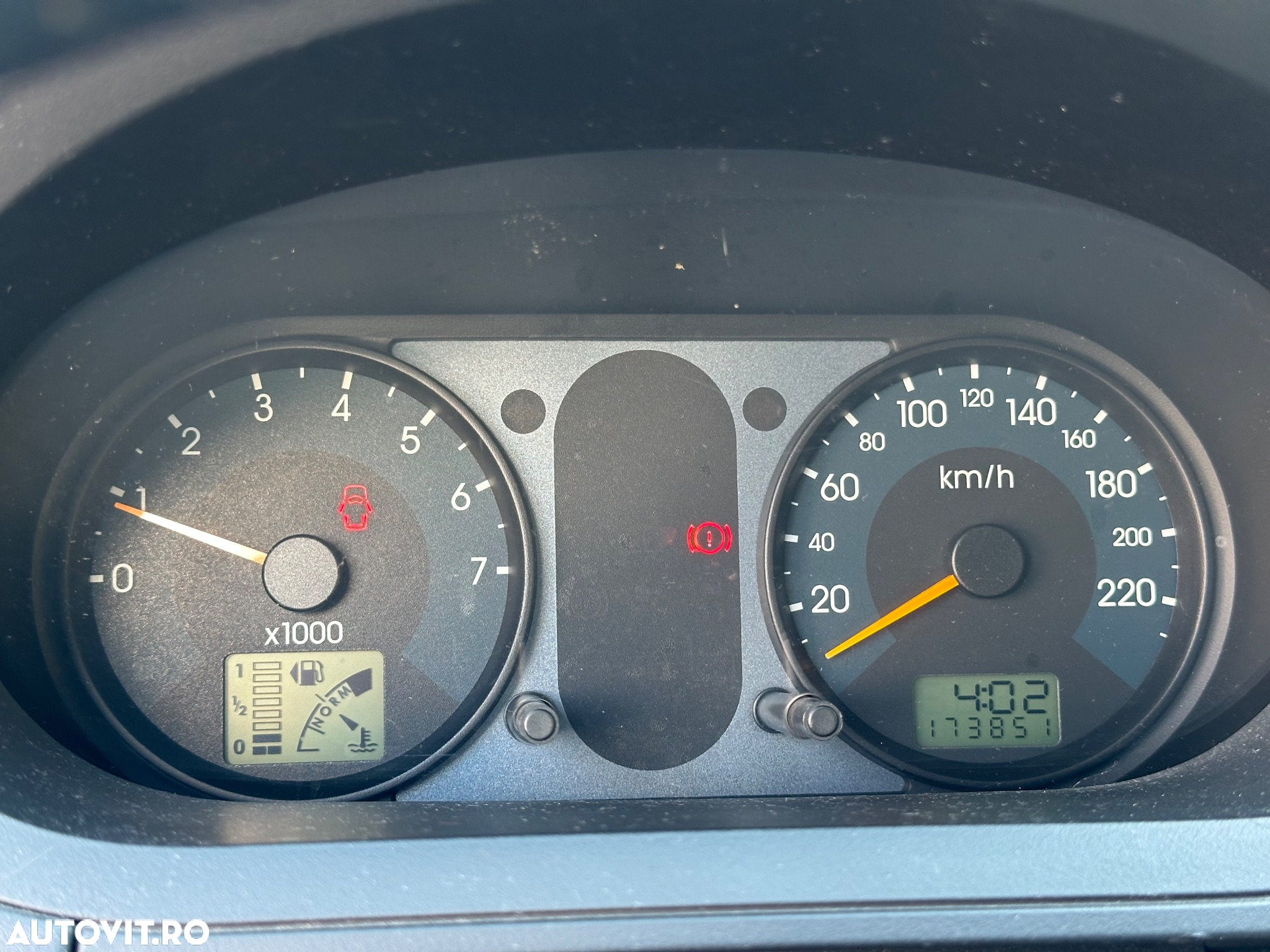 Ford Fiesta 1.4i Ghia - 9