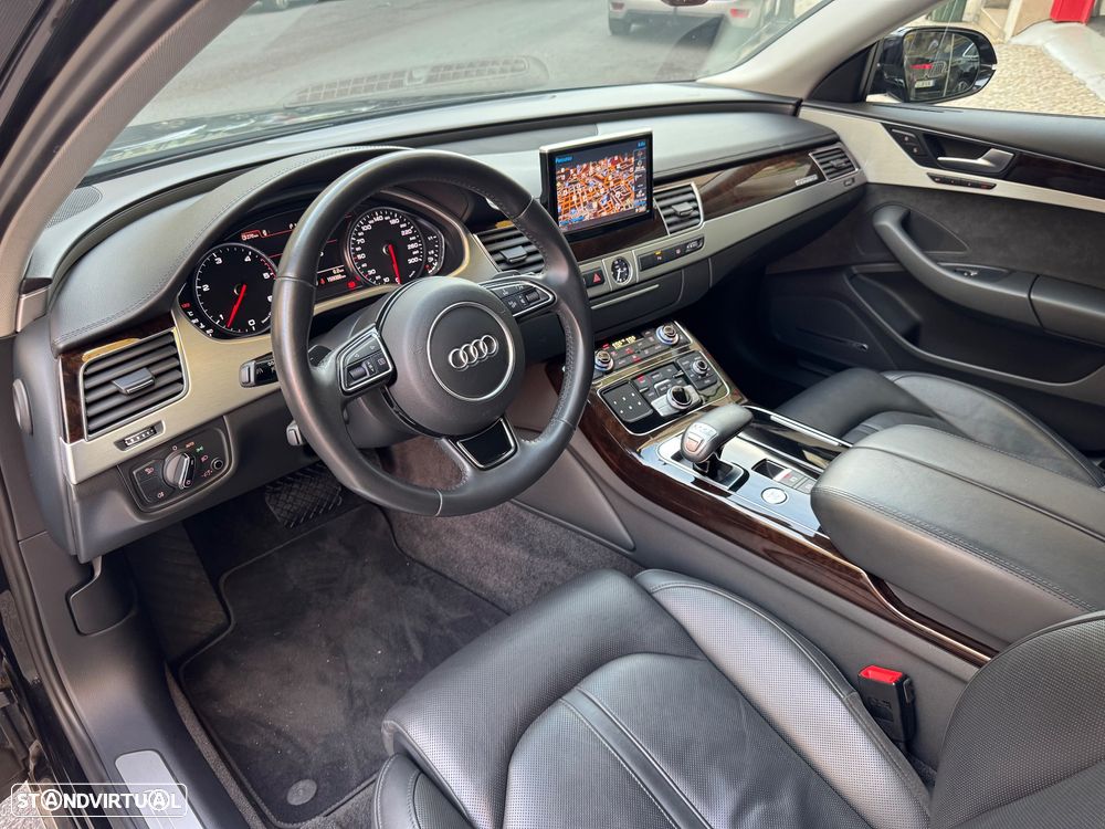 Audi A8 4.2 TDi V8 quattro - 4