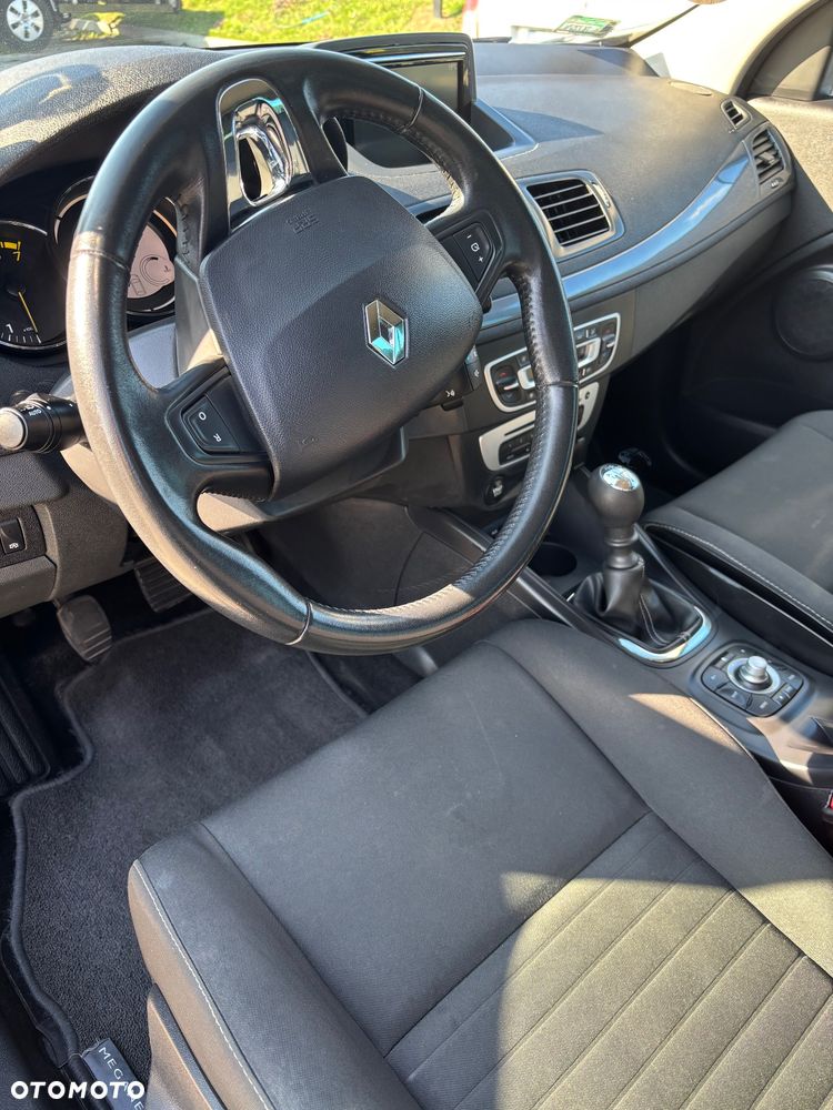 Renault Megane 2015 photo 3