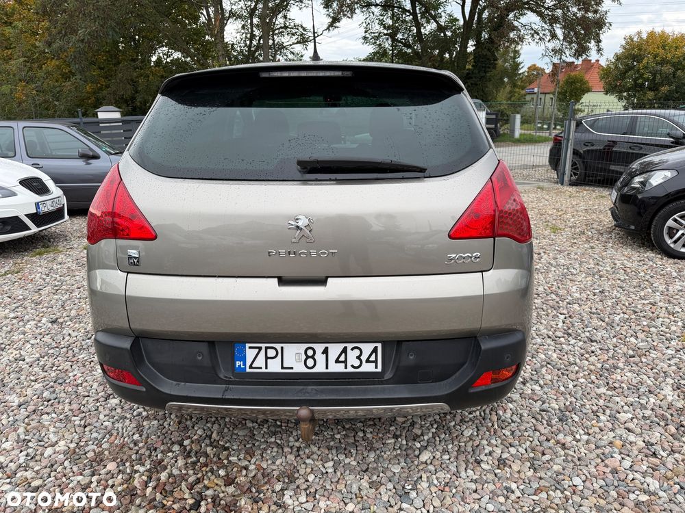 Peugeot 3008 Hybrid4 - 3