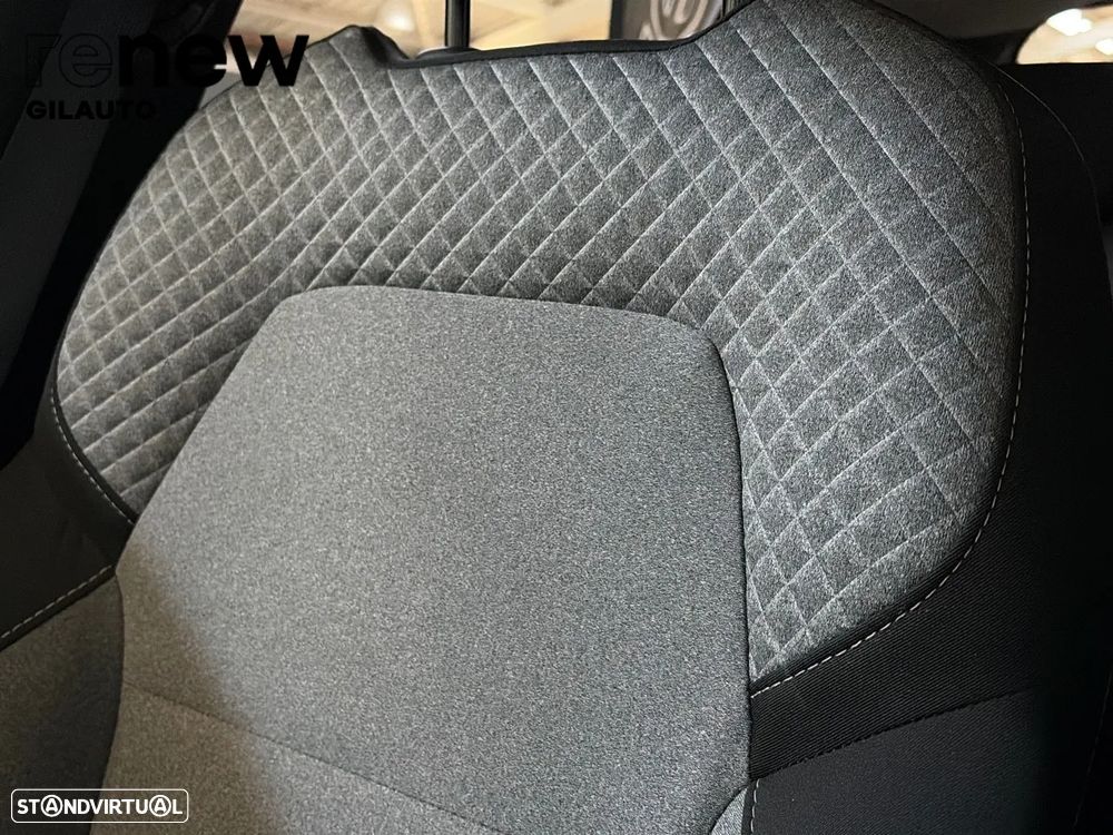 Renault Clio 1.0 TCe Evolution Bi-Fuel - 23