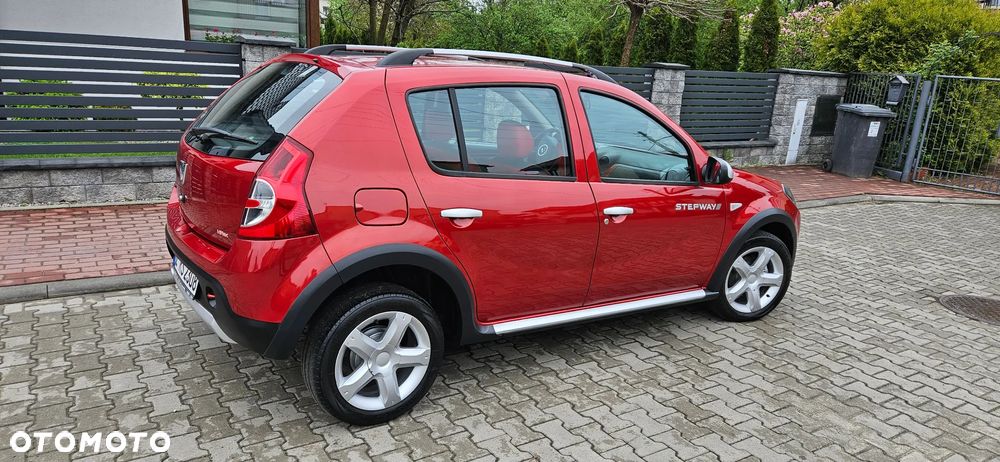 Dacia Sandero 1.6 16V Hi-Flex - 5