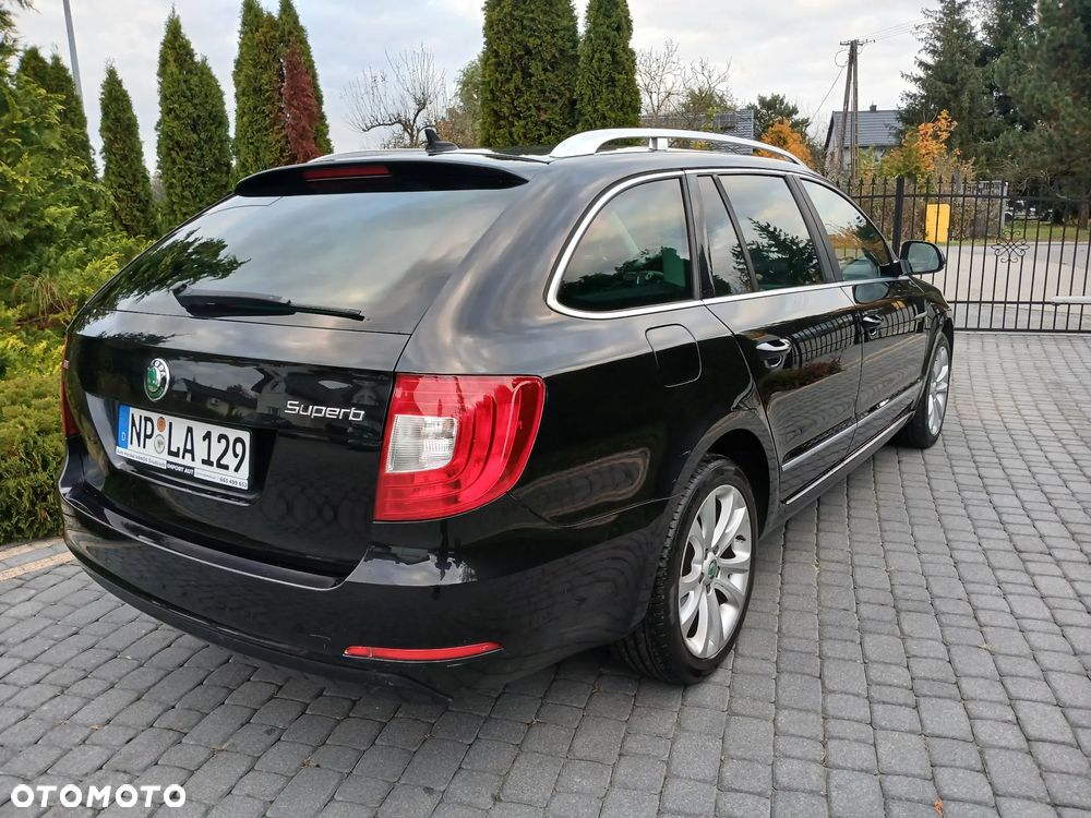 Skoda Superb 2.0 TDI DSG Exclusive - 9