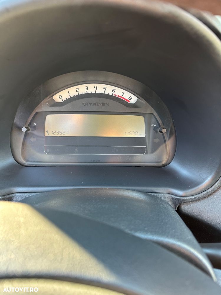 Citroën C3 1.1 X - 8