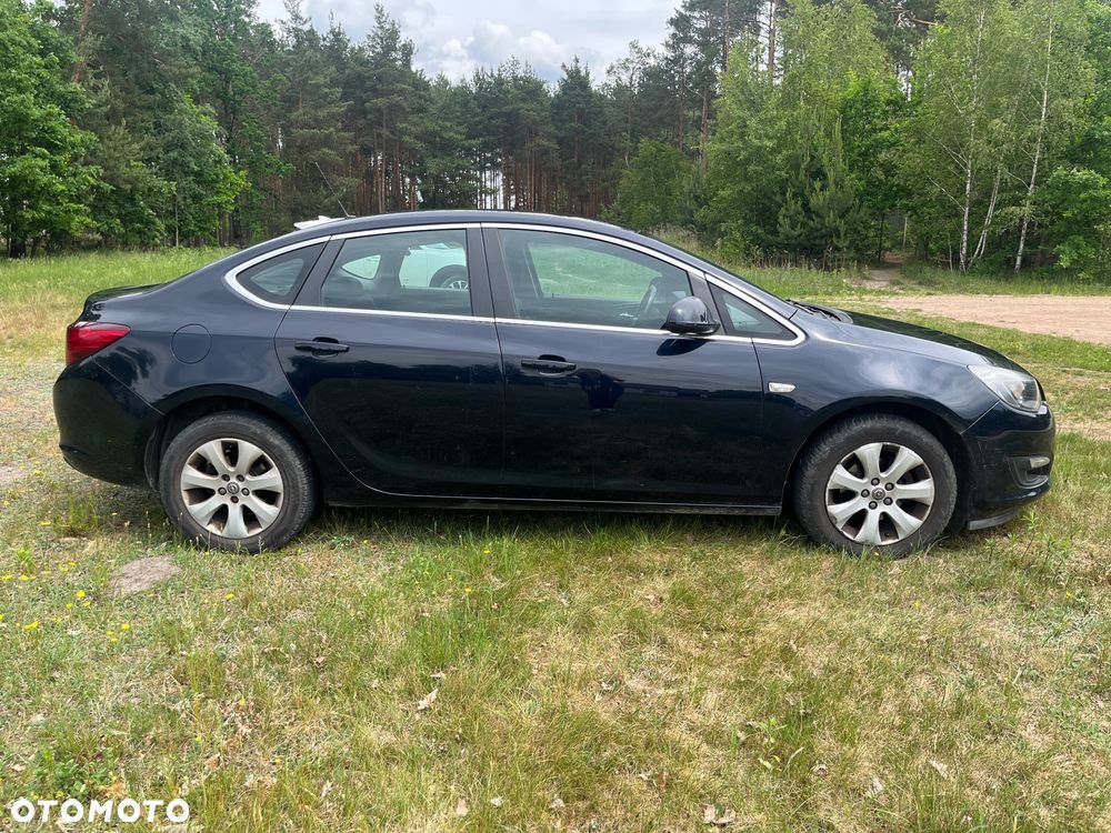 Opel Astra 1.4 T Executive EU6 - 2