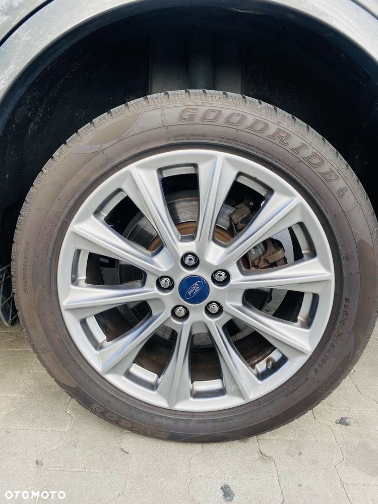 Ford Kuga - 13