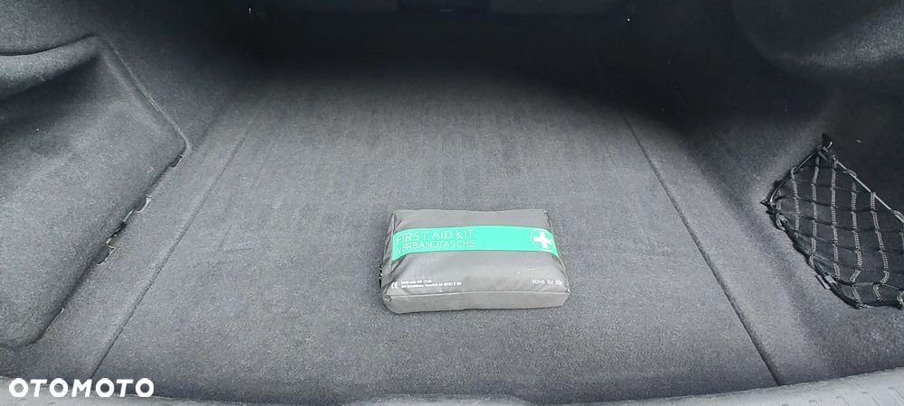 Volvo S90 D4 R-Design - 24