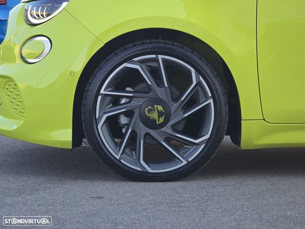 Abarth 500e Scorpionissima - 13