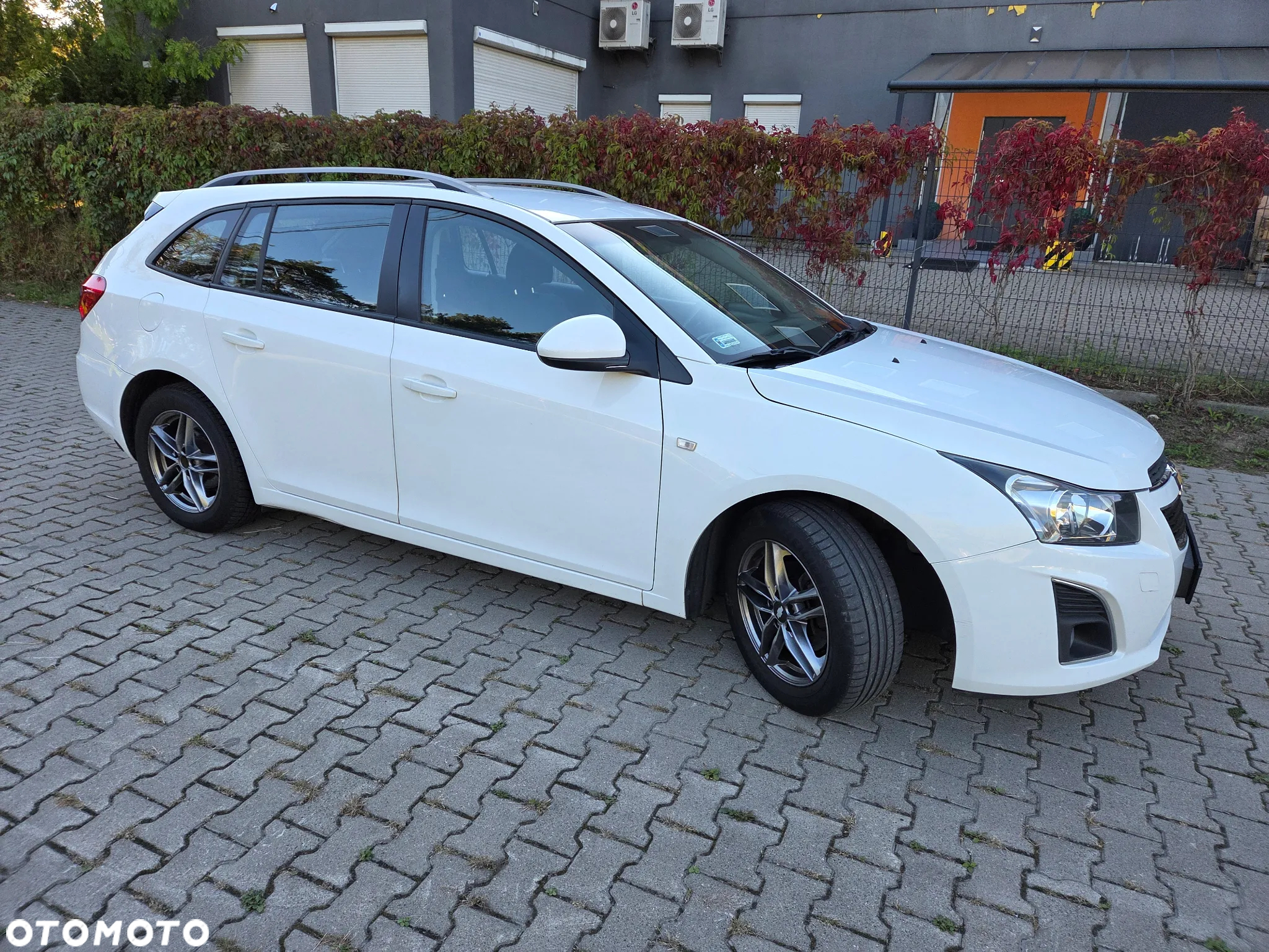 Chevrolet Cruze 1.6 LS - 6