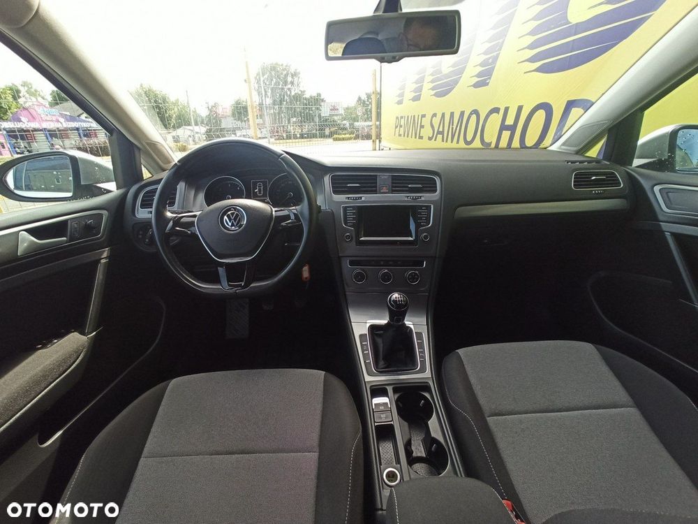 Volkswagen Golf 1.6 BlueTDI Comfortline - 12